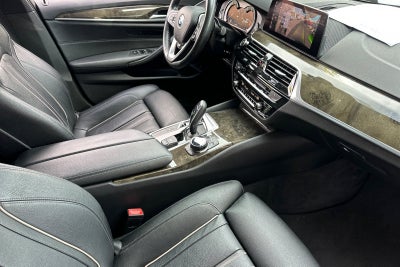 2019 BMW 5 Series 540i