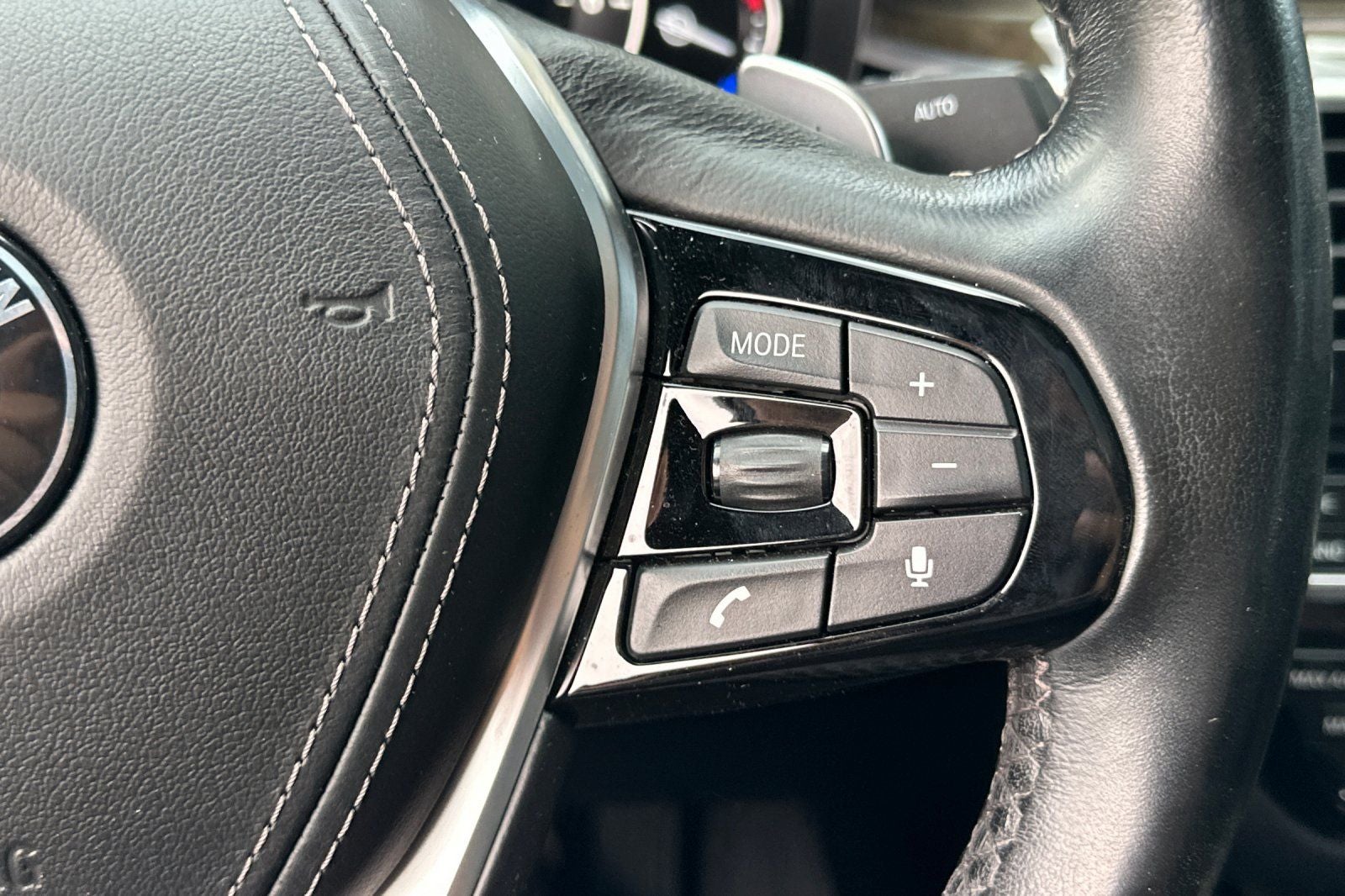 2019 BMW 5 Series 540i