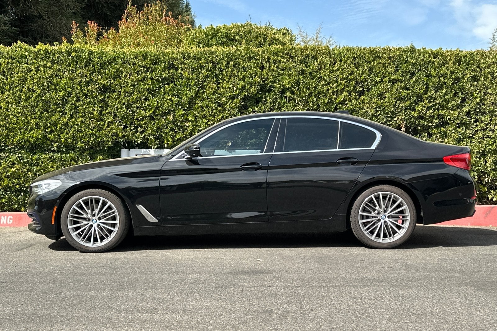 2019 BMW 5 Series 540i