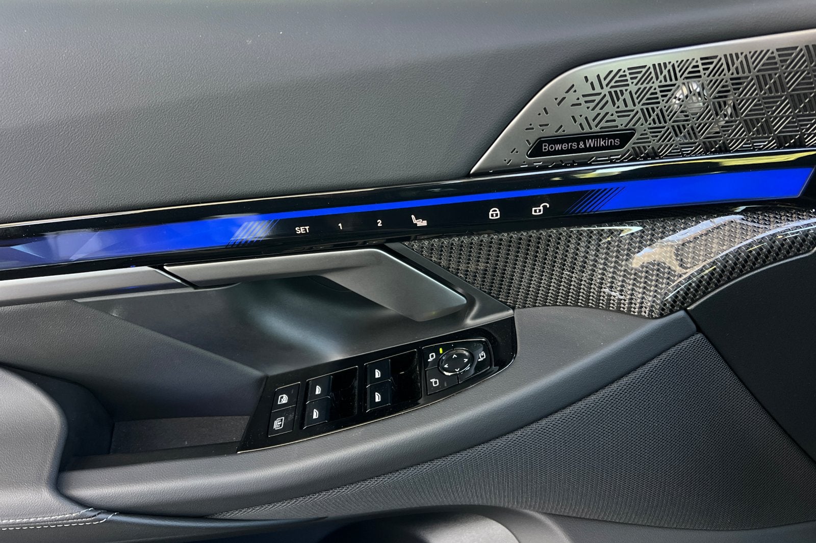 2027 BMW M5 Base