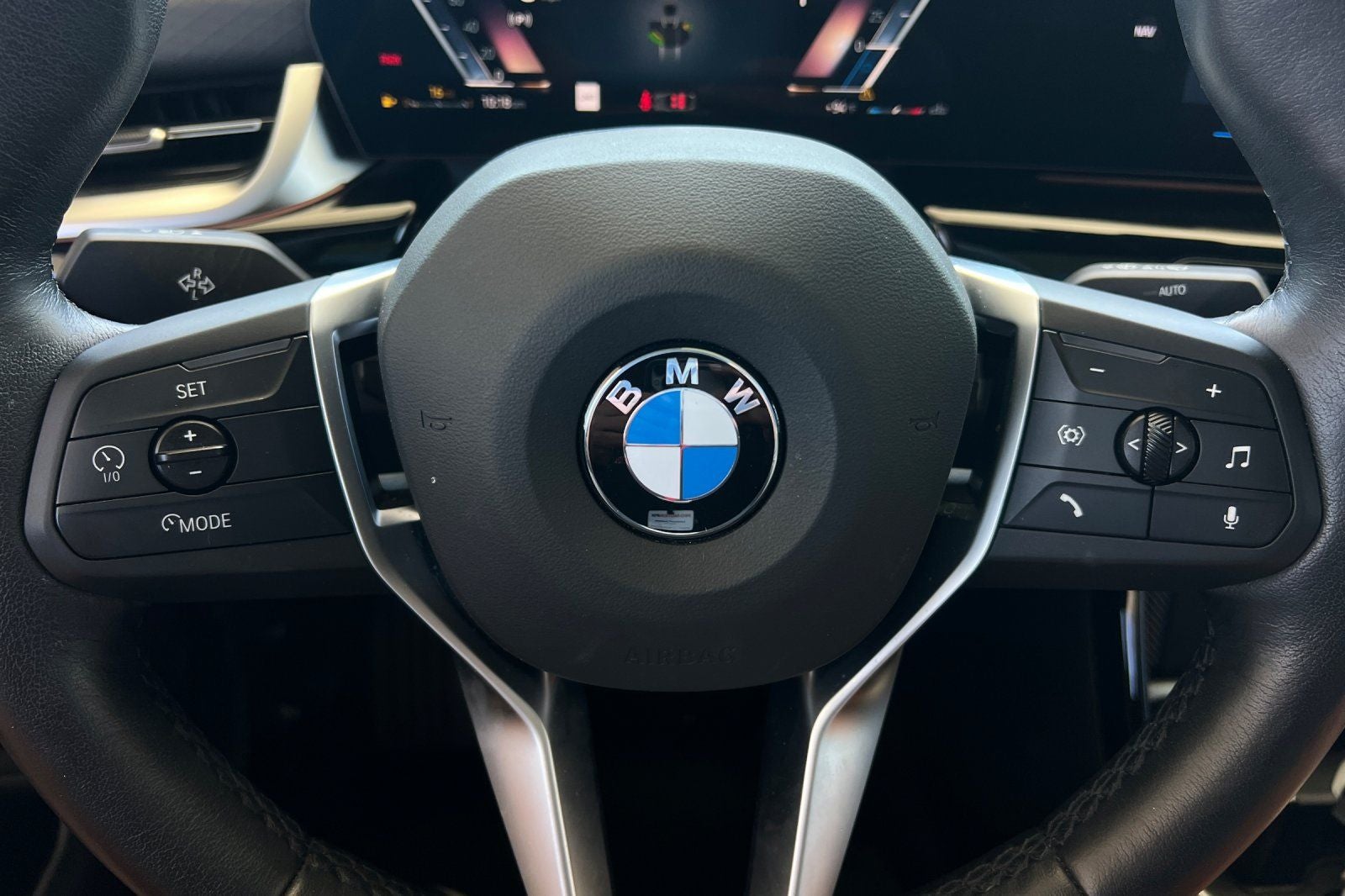 2025 BMW X2 xDrive28i