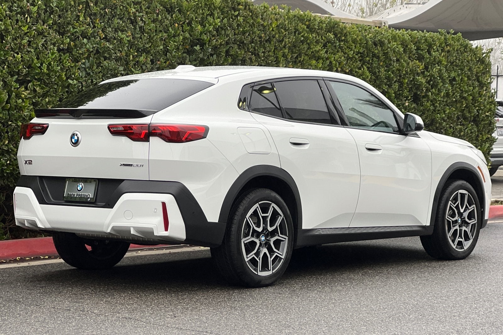 2025 BMW X2 xDrive28i