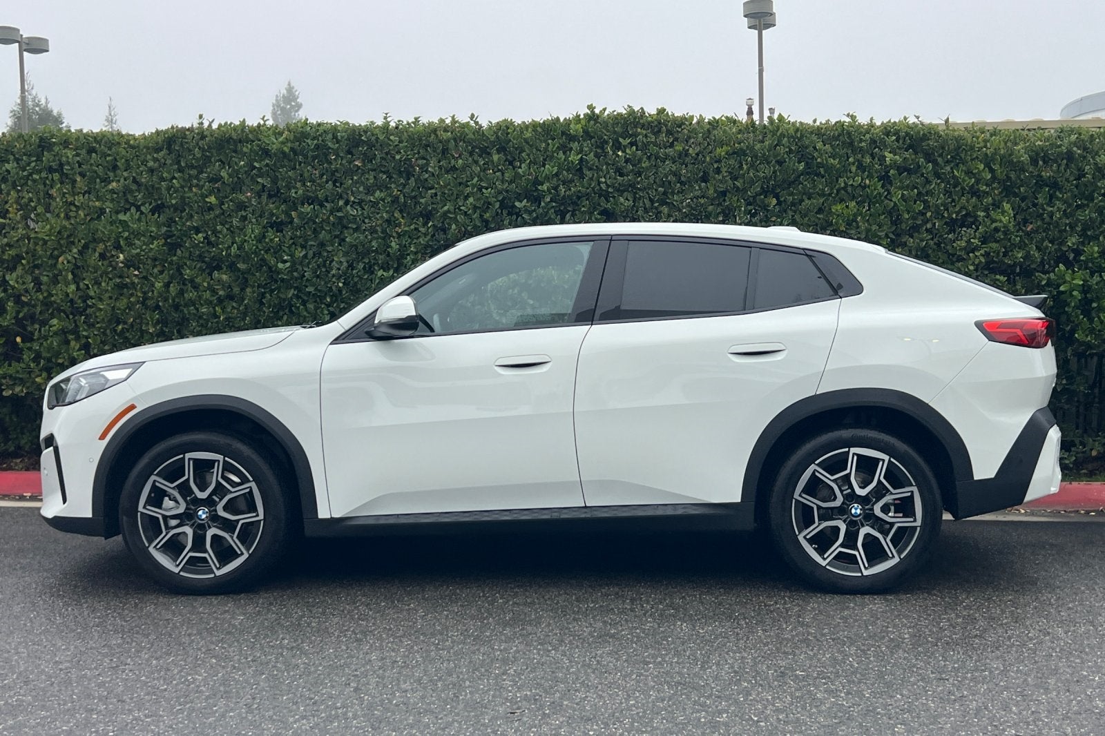 2025 BMW X2 xDrive28i