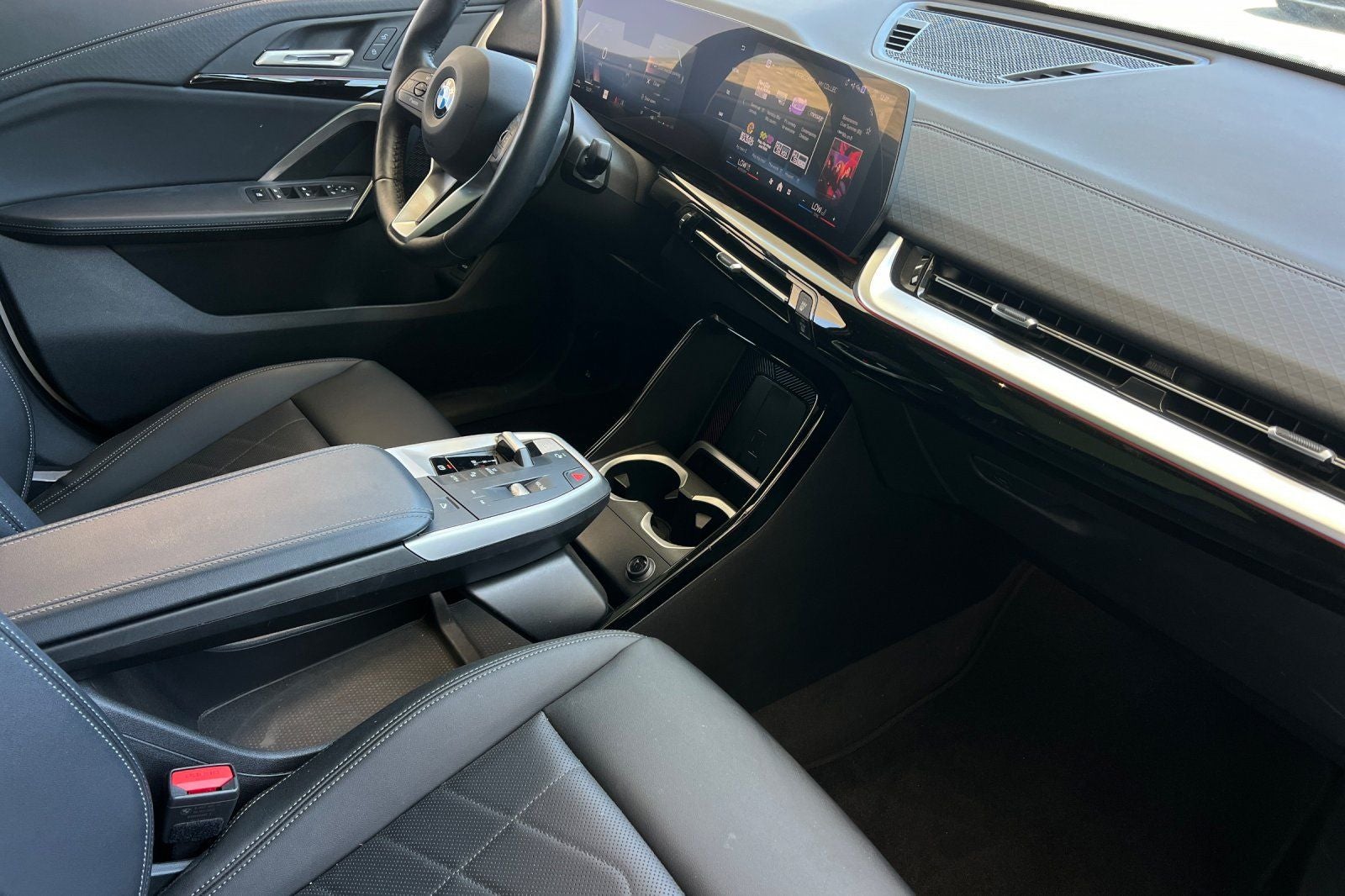 2025 BMW X2 xDrive28i