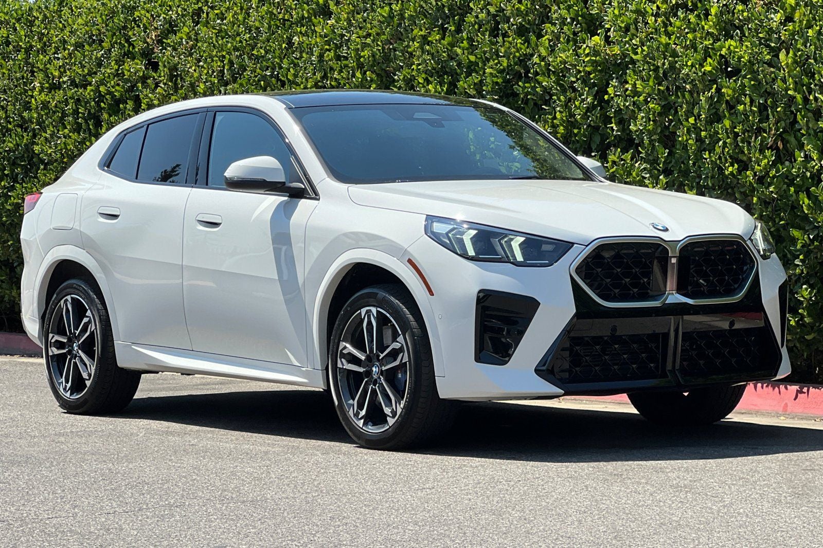 2025 BMW X2 xDrive28i