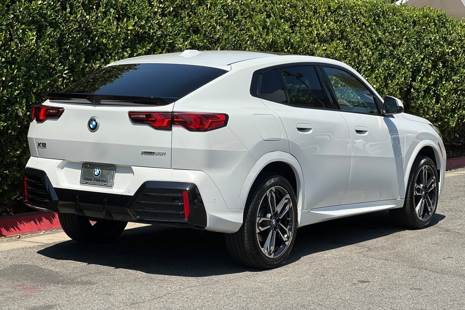 2025 BMW X2 xDrive28i