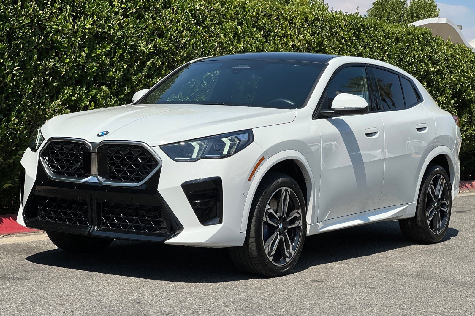 2025 BMW X2 xDrive28i