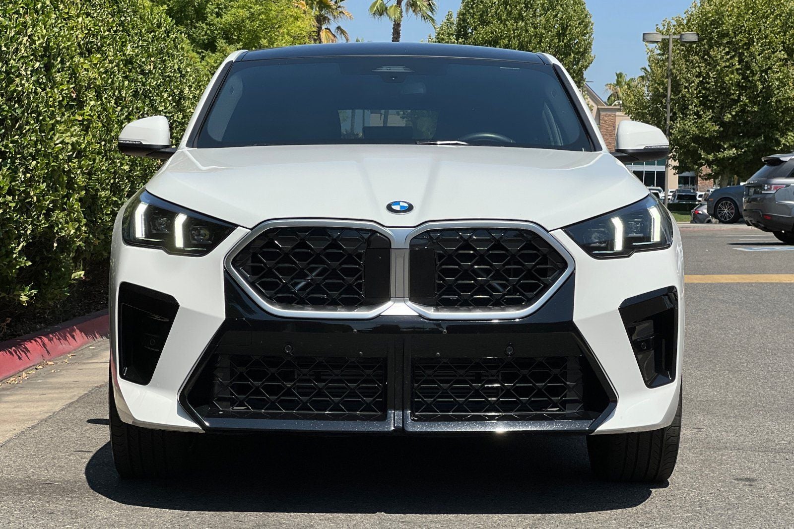 2025 BMW X2 xDrive28i