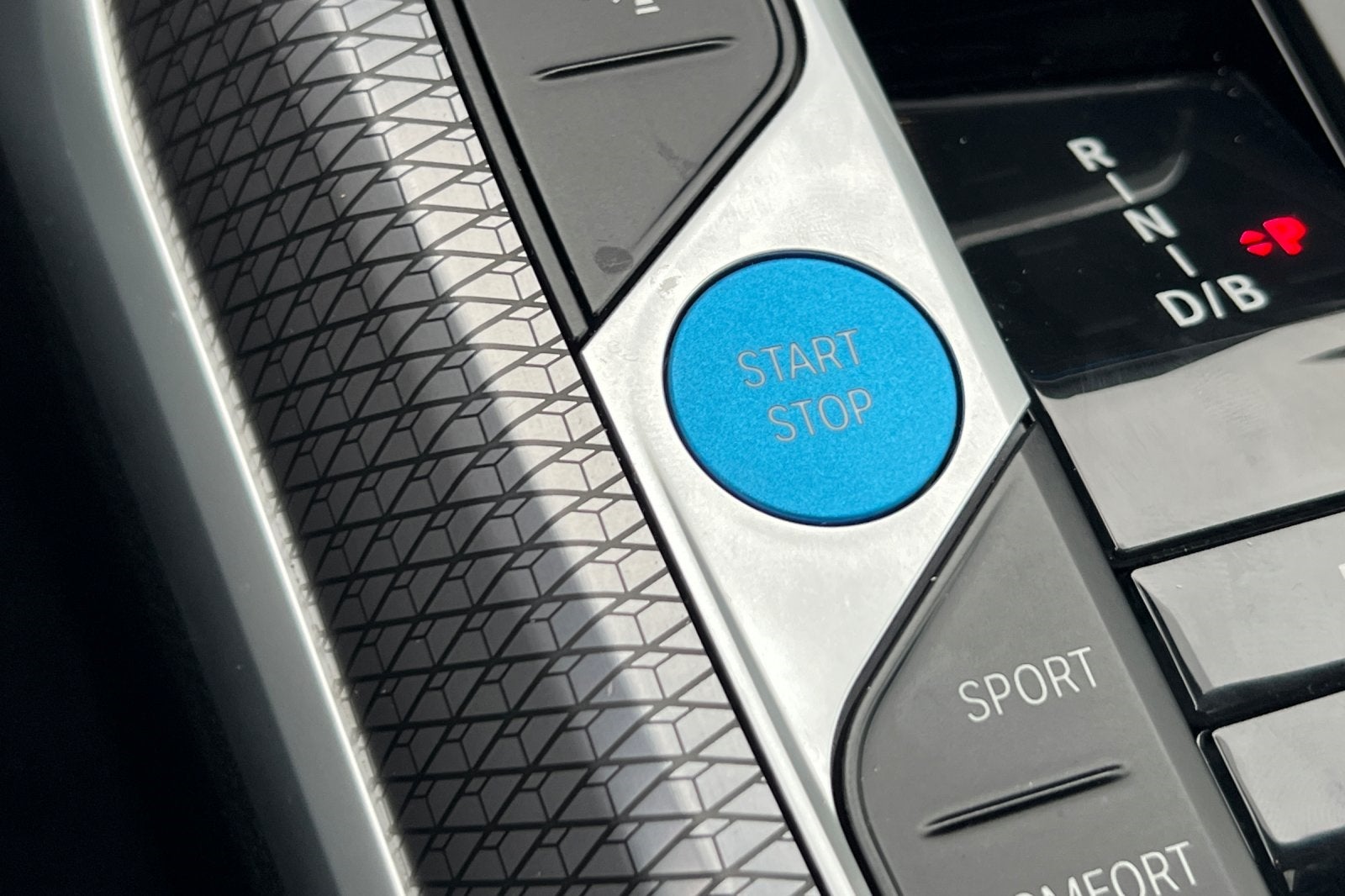 2025 BMW i4 eDrive40