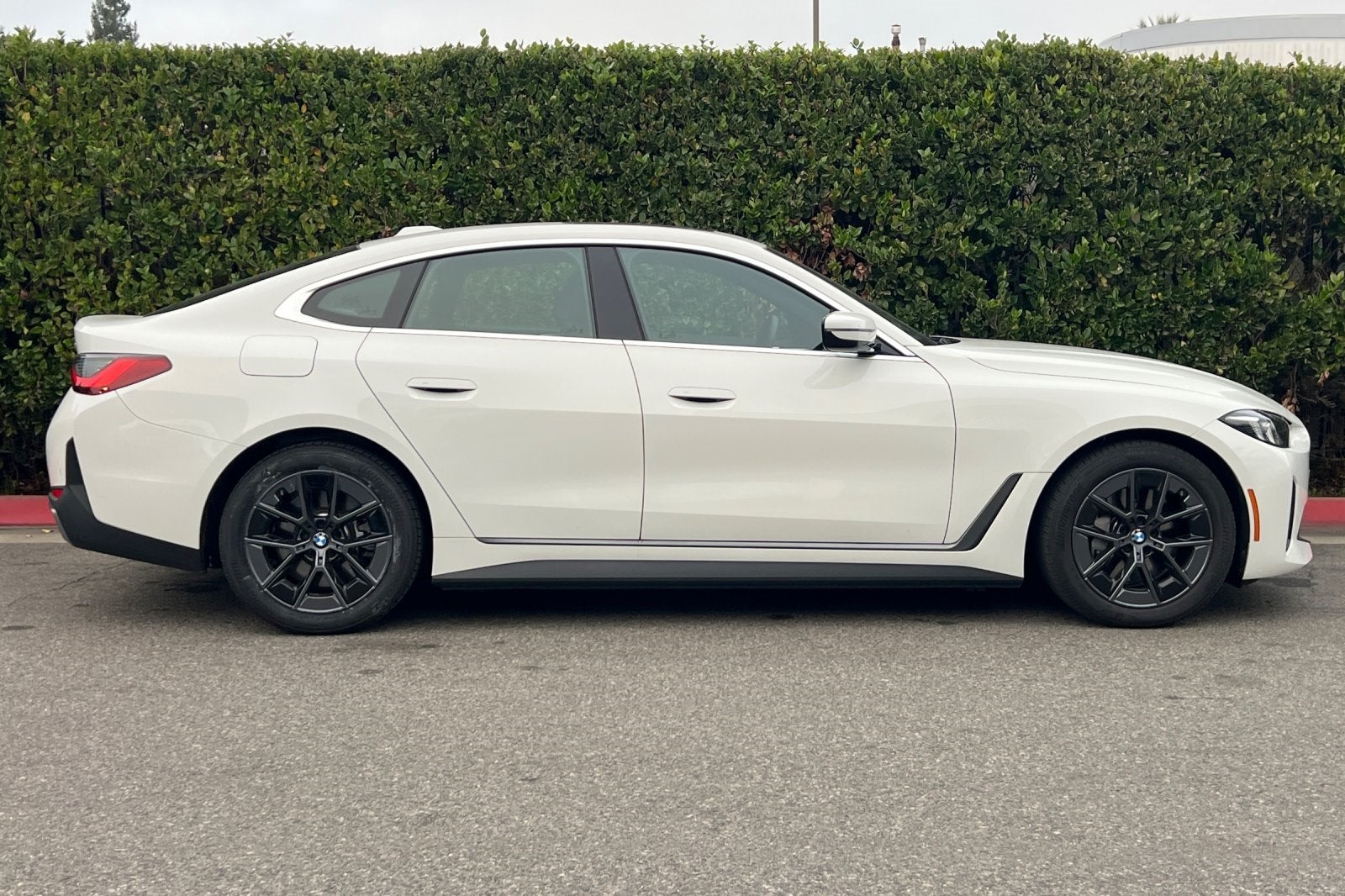 2025 BMW i4 eDrive40