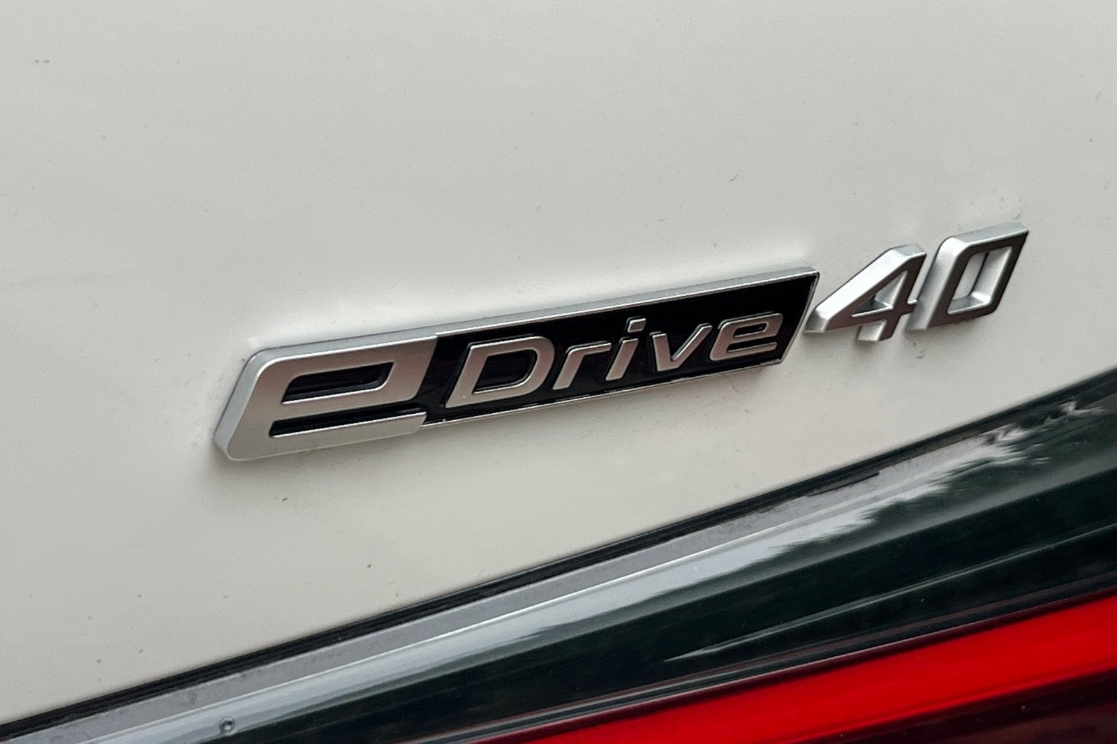 2025 BMW i4 eDrive40