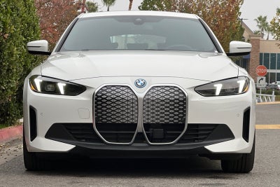 2025 BMW i4 eDrive40