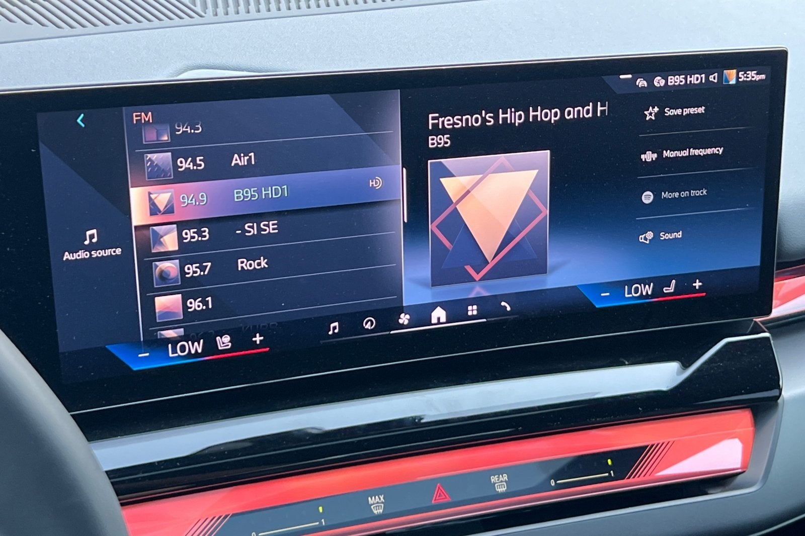 2024 BMW i5 eDrive40