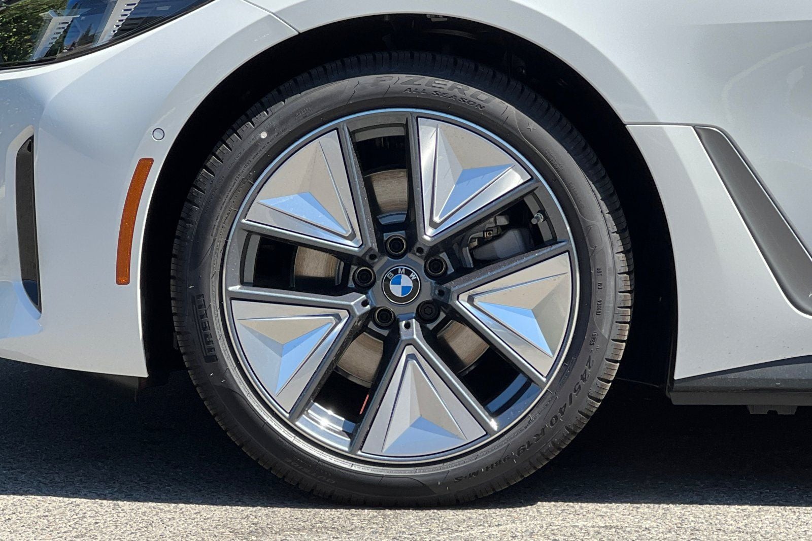2026 BMW i4 eDrive40