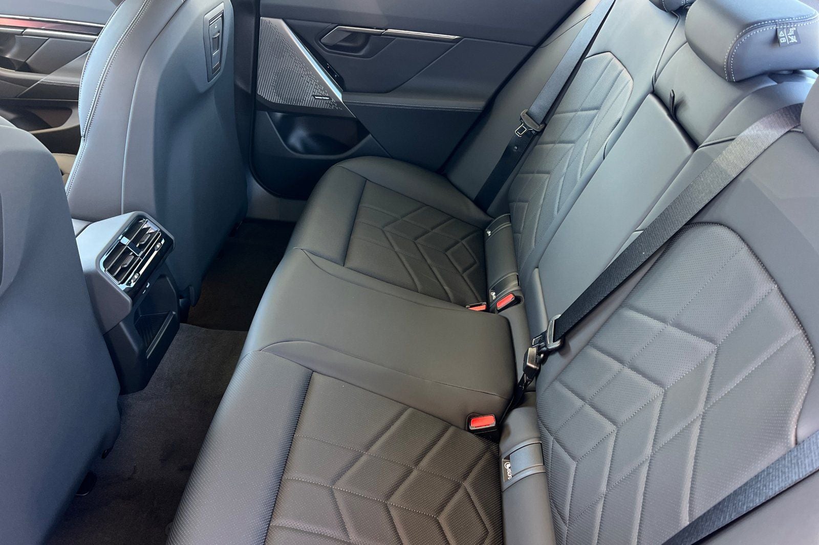 2027 BMW i5 eDrive40