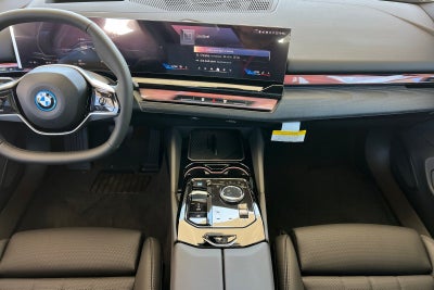 2027 BMW i5 eDrive40