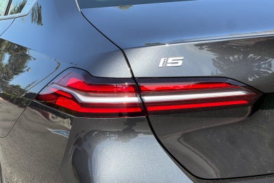 2027 BMW i5 eDrive40