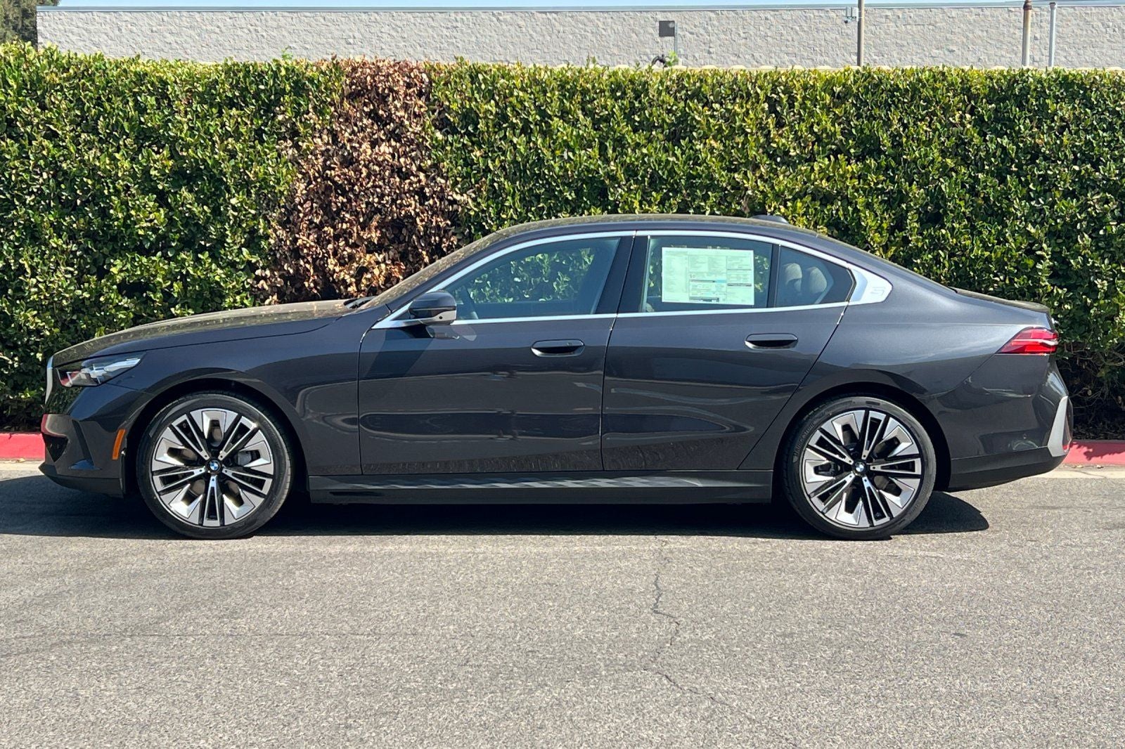 2027 BMW i5 eDrive40