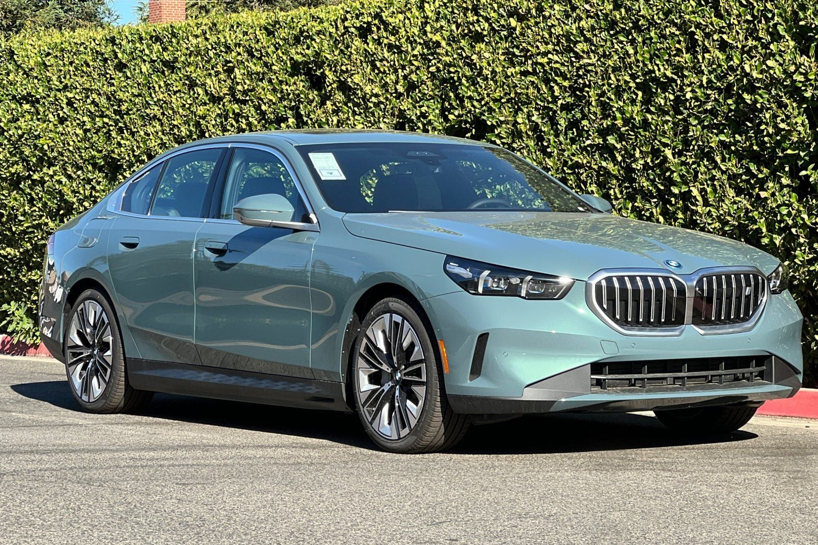 2027 BMW i5 eDrive40