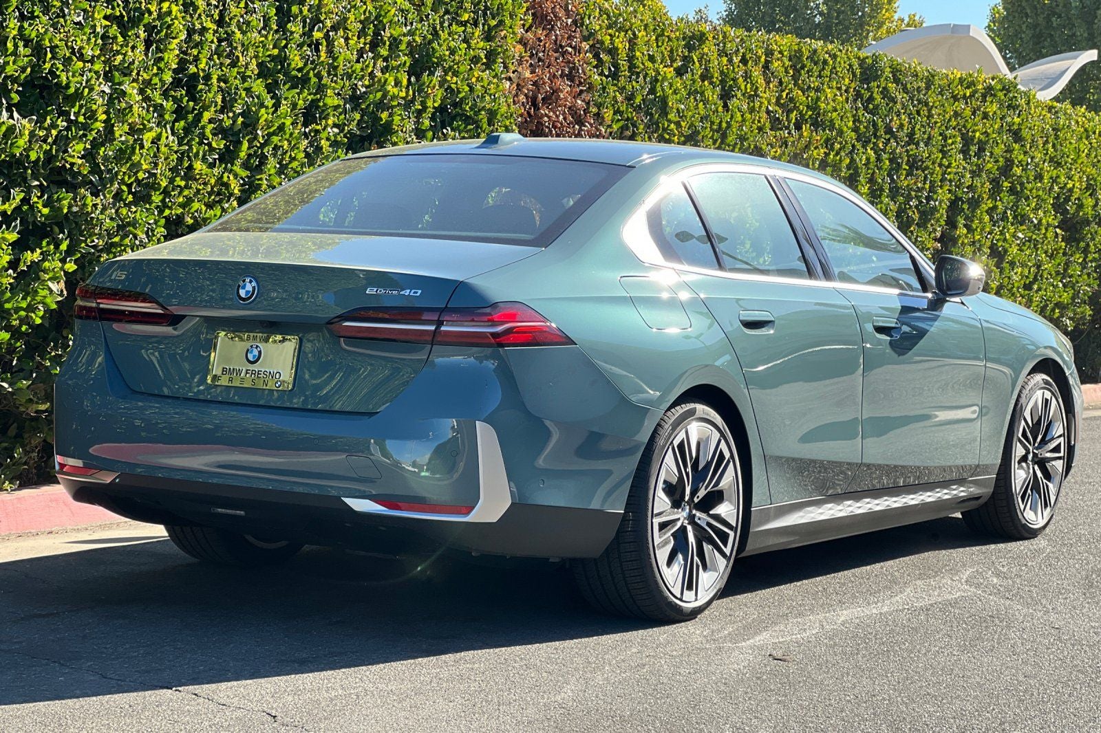 2027 BMW i5 eDrive40