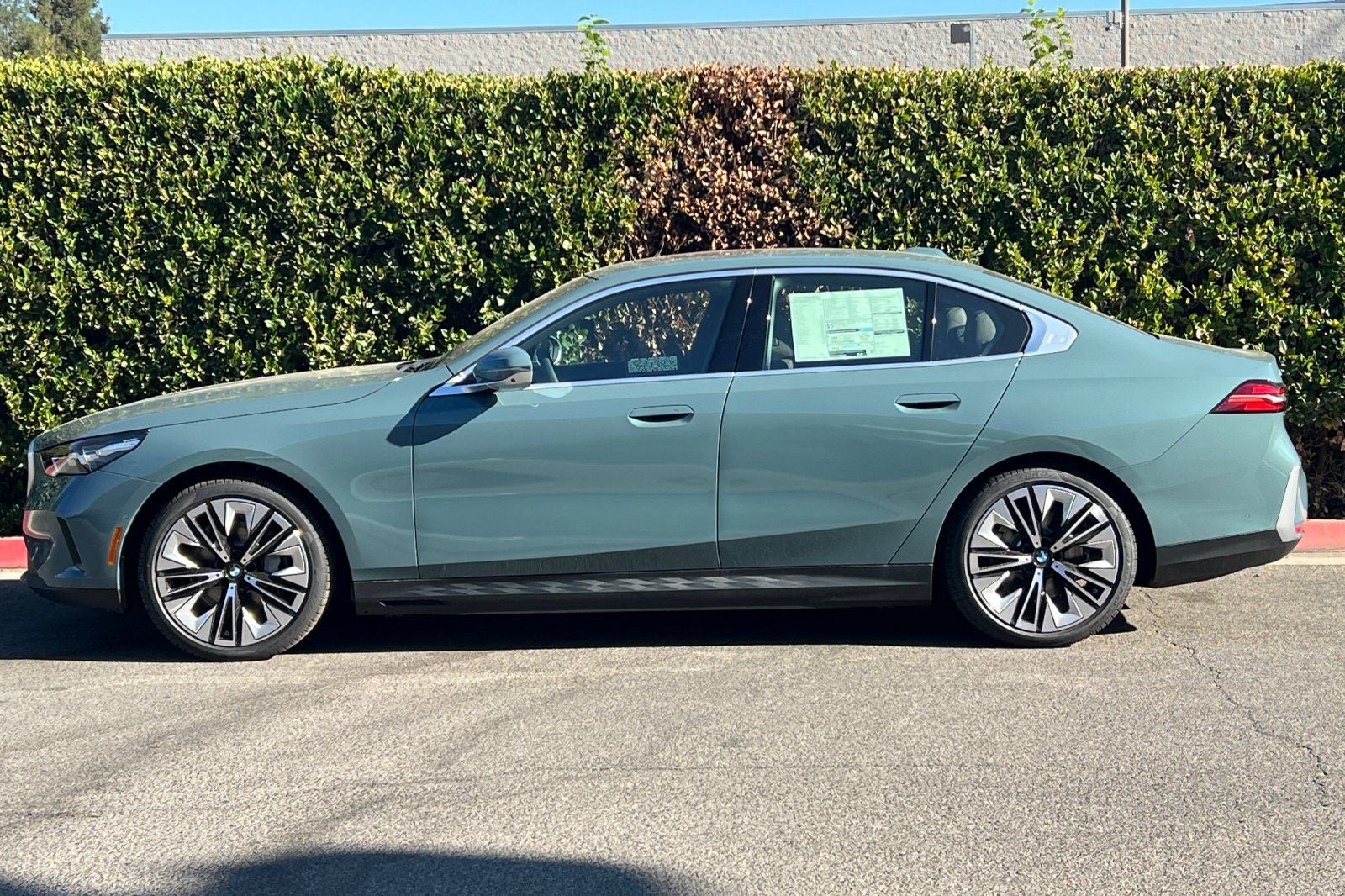2027 BMW i5 eDrive40