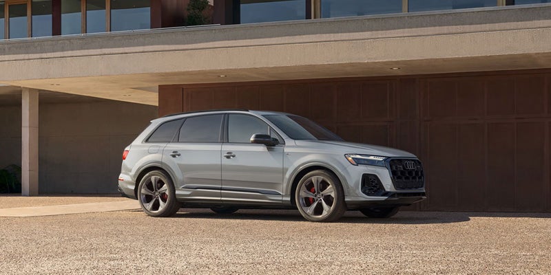 2026 Audi Q7 perf 